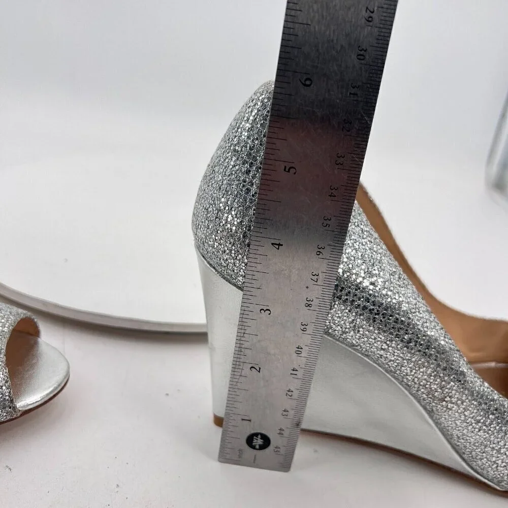 Badgley Mischka Women Size 9 Metallic Silver Glitter Open Toe Wedges Shoes